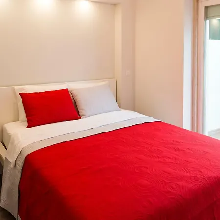 Ideal 3 * Lisbon